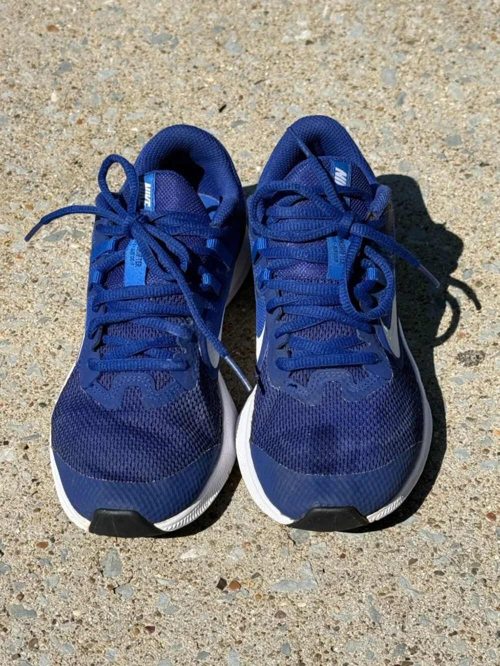 Nike Downshifter 9 GS 4Y Blue White Running Sneakers Sporty Y2K Athleisure 4104
